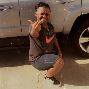 Meet your Posher, Mikaila